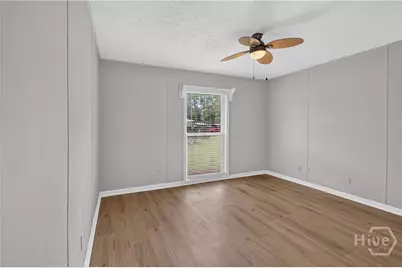 210 West General Stewart Way, Hinesville, GA 31313 - Photo 33