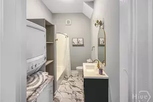 413 E 36th St, Savannah, GA 31401 - Photo 13
