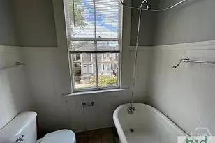 413 E 36th St, Savannah, GA 31401 - Photo 5