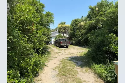 1606 2nd Avenue, Tybee Island, GA 31328 - Photo 7