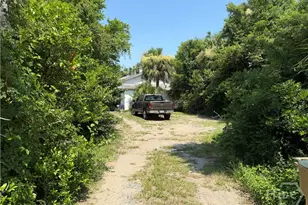1606 2nd Ave, Tybee Island, GA 31328 - Photo 7