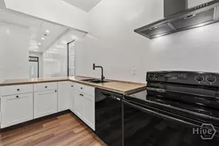 604 W 40th St, Savannah, GA 31415 - Photo 15