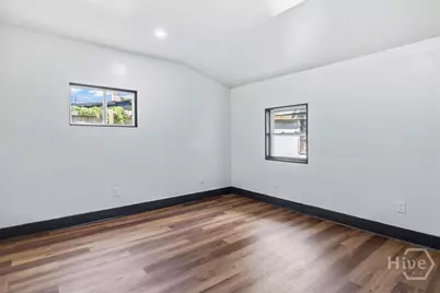 604 W 40th Street, Savannah, GA 31415 - Photo 23