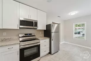 1315 E 55th St, Savannah, GA 31404 - Photo 9