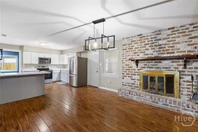 17 Regent Drive, Savannah, GA 31406 - Photo 7