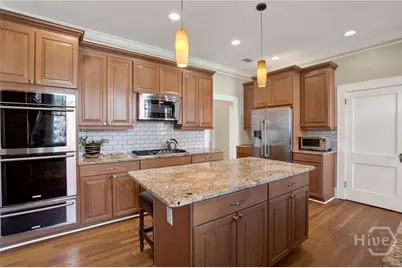 717 E 46th Street, Savannah, GA 31405 - Photo 15