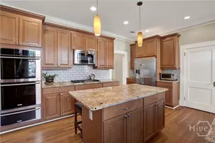 717 E 46th St, Savannah, GA 31405 - Photo 15