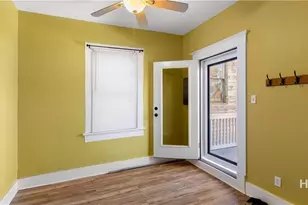 534 E Waldburg St, Savannah, GA 31401 - Photo 35