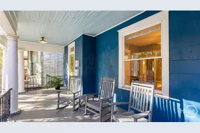 534 E Waldburg Street, Savannah, GA 31401 - Photo 5