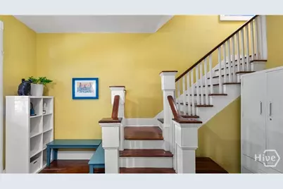 534 E Waldburg Street, Savannah, GA 31401 - Photo 23