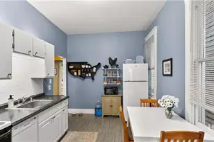 534 E Waldburg St, Savannah, GA 31401 - Photo 15