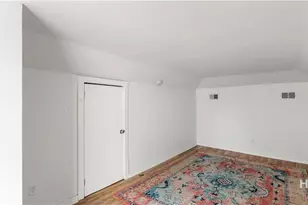 534 E Waldburg St, Savannah, GA 31401 - Photo 27