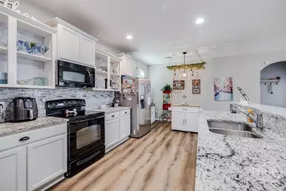 10 Central Park Way, Port Wentworth, GA 31407 - Photo 17