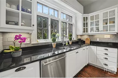 27 E 49th Street, Savannah, GA 31405 - Photo 37