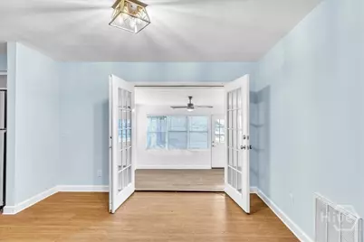406 Briarcliff Circle, Savannah, GA 31419 - Photo 11