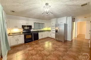 477 Lake Dr, Midway, GA 31320 - Photo 5