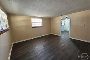 1010 Carroll St, Savannah, GA 31415 - Photo 3