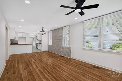 631 W 45th Street, Savannah, GA 31405 - Photo 7