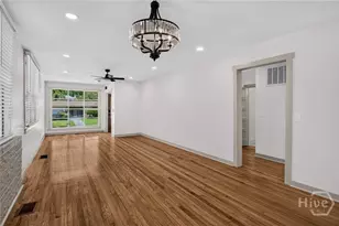 631 W 45th St, Savannah, GA 31405 - Photo 9