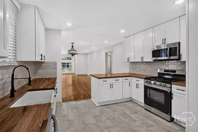 631 W 45th Street, Savannah, GA 31405 - Photo 19