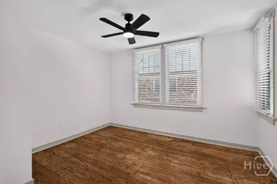631 W 45th Street, Savannah, GA 31405 - Photo 37