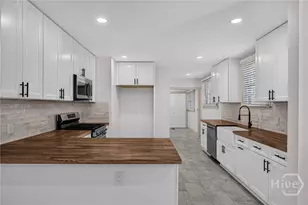 631 W 45th St, Savannah, GA 31405 - Photo 11