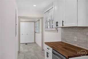 631 W 45th St, Savannah, GA 31405 - Photo 21