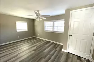 1902 Stone St, Savannah, GA 31410 - Photo 5