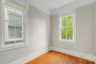 301 W 34th Street, Savannah, GA 31401 - Photo 27