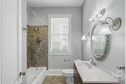 301 W 34th Street, Savannah, GA 31401 - Photo 33