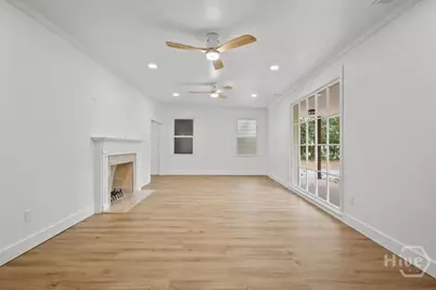 762 E Bay Street, Jesup, GA 31546 - Photo 5