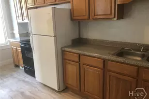 528 E Bolton St, Savannah, GA 31401 - Photo 11