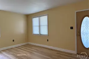 1908 Vassar St, Savannah, GA 31405 - Photo 9