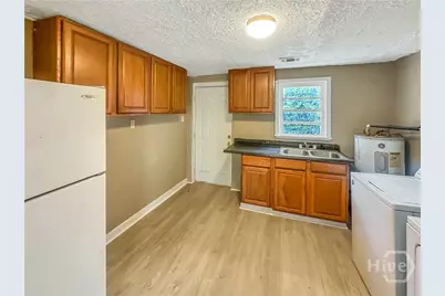 1204 Murphy Avenue, Savannah, GA 31415 - Photo 7