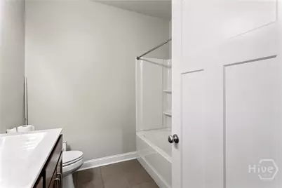 115 Oakcrest Drive W, Savannah, GA 31419 - Photo 27