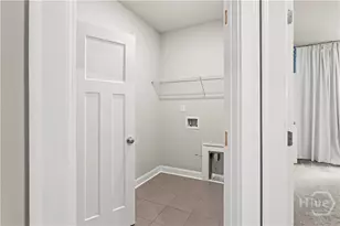 115 Oakcrest Dr W, Savannah, GA 31419 - Photo 29