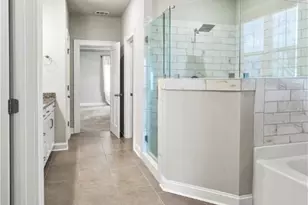 115 Oakcrest Dr W, Savannah, GA 31419 - Photo 15