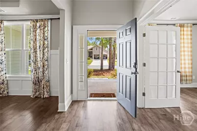 115 Oakcrest Drive W, Savannah, GA 31419 - Photo 5