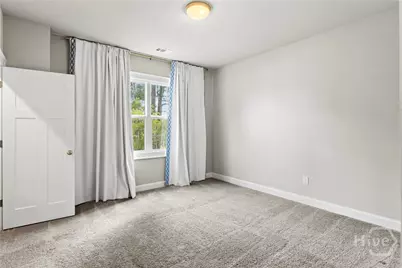 115 Oakcrest Drive W, Savannah, GA 31419 - Photo 23