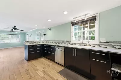 312 Sandy Springs Road, Savannah, GA 31410 - Photo 9