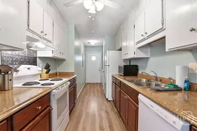 7216 Johnny Mercer Boulevard, Savannah, GA 31410 - Photo 11