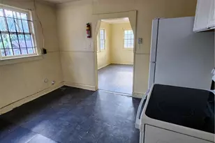 1102 Seiler Ave, Savannah, GA 31404 - Photo 29