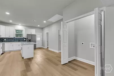 828 W 48th Street, Savannah, GA 31405 - Photo 15