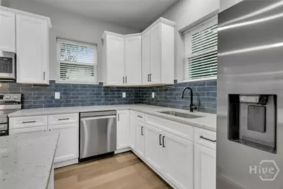 828 W 48th Street, Savannah, GA 31405 - Photo 11