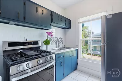 218 W Anderson Street, Savannah, GA 31401 - Photo 7