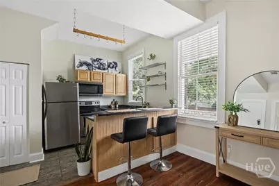 122 W 31st Street, Savannah, GA 31401 - Photo 13