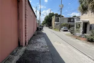 505 E Perry Ln, Savannah, GA 31401 - Photo 1