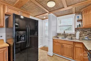 1010 E Victory Dr, Savannah, GA 31405 - Photo 15