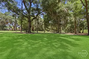 2102 East Blvd, Savannah, GA 31410 - Photo 29