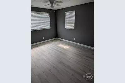 717 W 51st Street, Savannah, GA 31405 - Photo 5